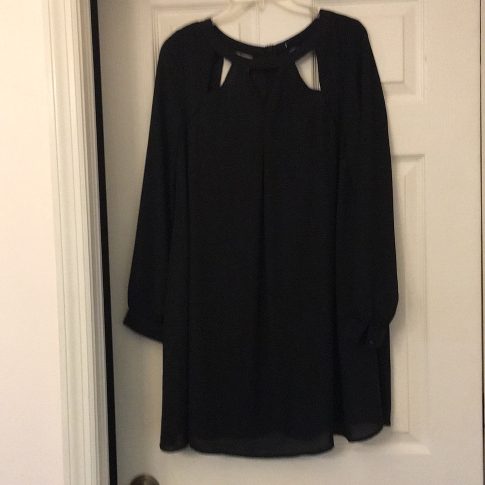 Black dress- no name, name tag removed